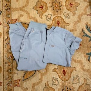 Dusty Blue Figs Small Scrub Set